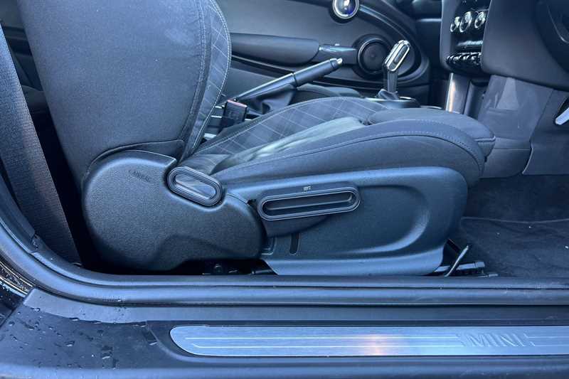 Used MINI Hatch 2018 for sale - 77554136: Photo 26