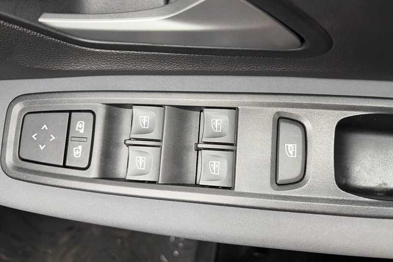 Used Dacia Sandero Stepway 2023 for sale - 77788558: Photo 16