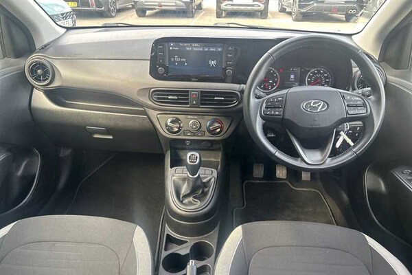 Used Hyundai i10 2023 for sale - 76155211: Photo 13