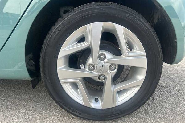 Used Hyundai i10 2023 for sale - 76155211: Photo 9