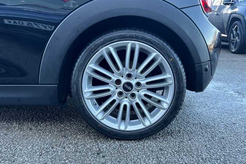 Used MINI Hatch 2018 for sale - 77481353: Photo 10