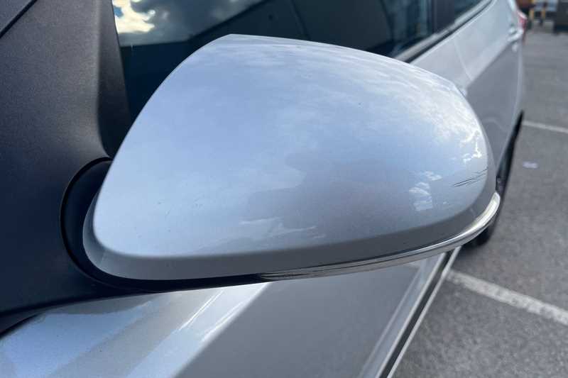 Used Hyundai i10 2014 for sale - 76490083: Photo 35