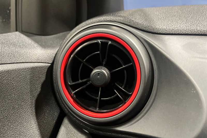 Used Hyundai i10 for sale - 76755891: Photo 40