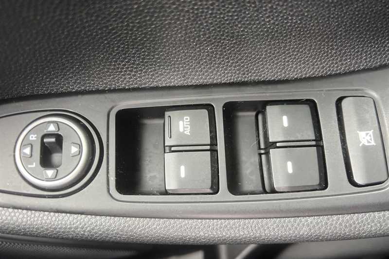 Used Hyundai i20 2020 for sale - 77772613: Photo 16