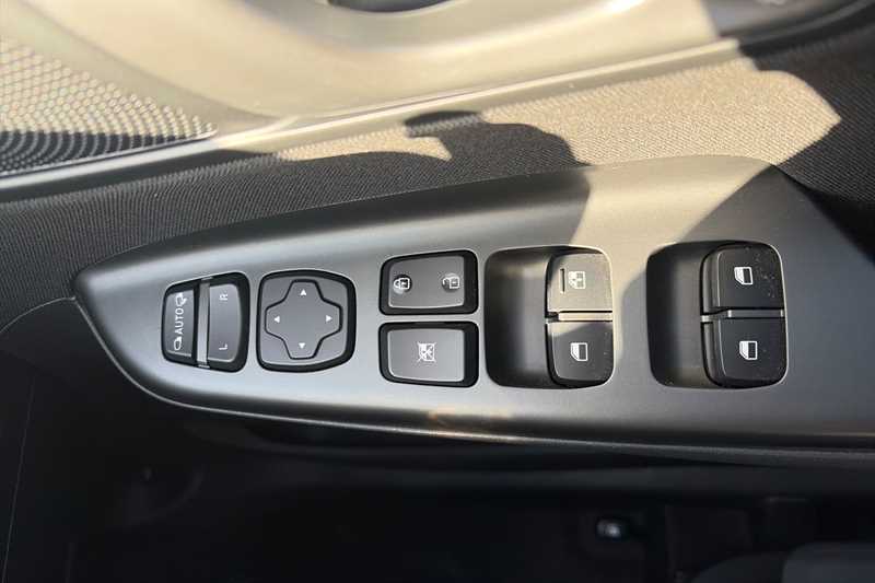 Used Hyundai KONA 2022 for sale - 77772507: Photo 16