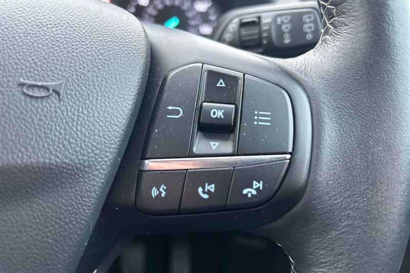 Used Ford Fiesta 2018 for sale - 77944899: Photo 22