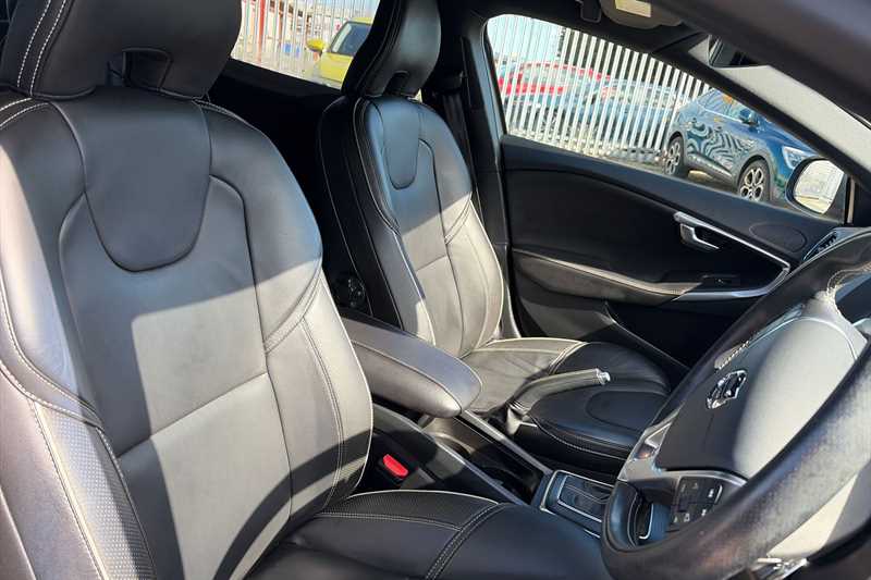 Used Volvo V40 2019 for sale - 78175099: Photo 5