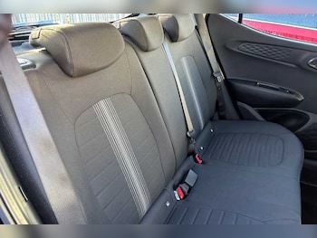 Used Hyundai i10 2023 for sale - 76761353: Photo