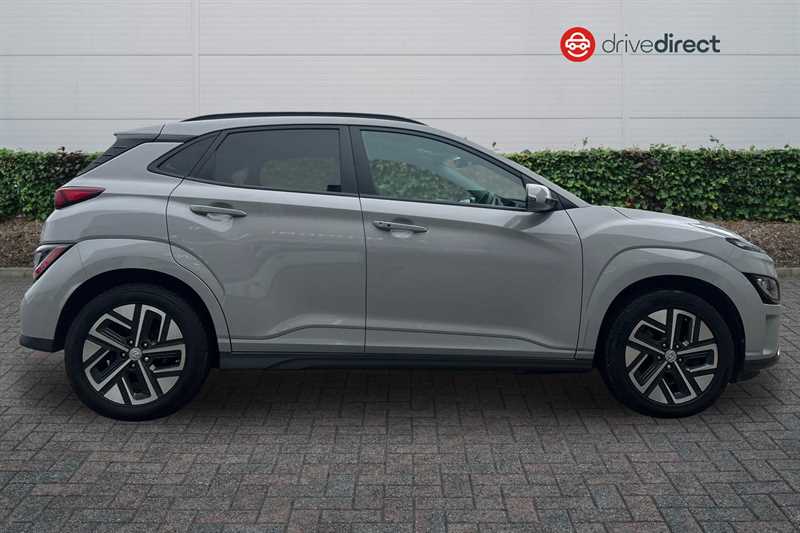 Used Hyundai KONA 2021 for sale - 76956611: Photo 2