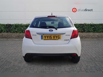 Used Toyota Yaris 2015 for sale - 79729617: Photo