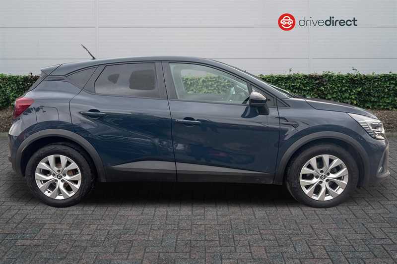 Used Renault Captur 2022 for sale - 76530810: Photo 2