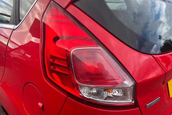 Used Ford Fiesta 2015 for sale - 76004573: Photo 31