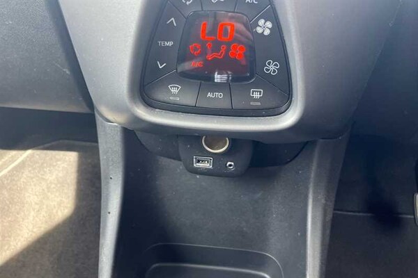 Used Toyota AYGO 2020 for sale - 75723107: Photo 15