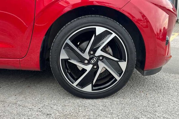 Used Hyundai i10 2023 for sale - 76140715: Photo 9