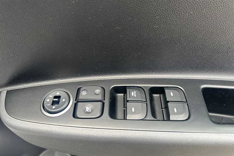 Used Hyundai i10 for sale - 76755786: Photo 16