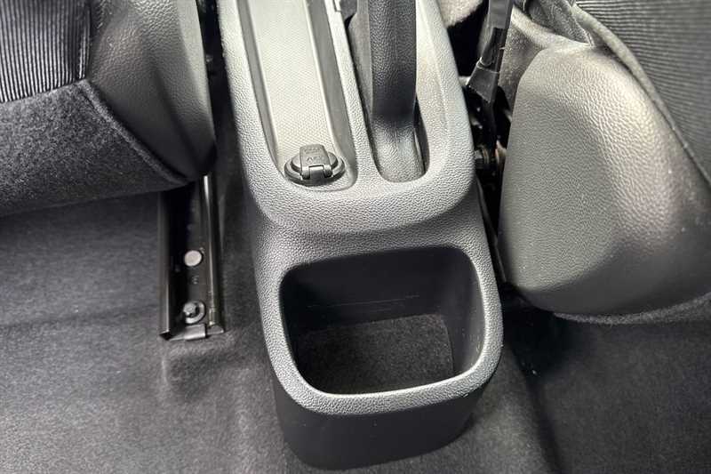 Used Hyundai i10 2019 for sale - 78050373: Photo 40