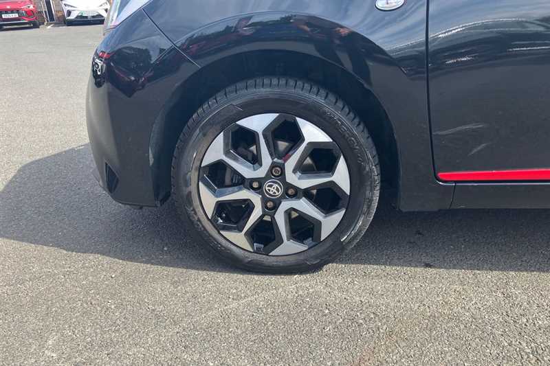 Used Toyota AYGO 2020 for sale - 76504283: Photo 12