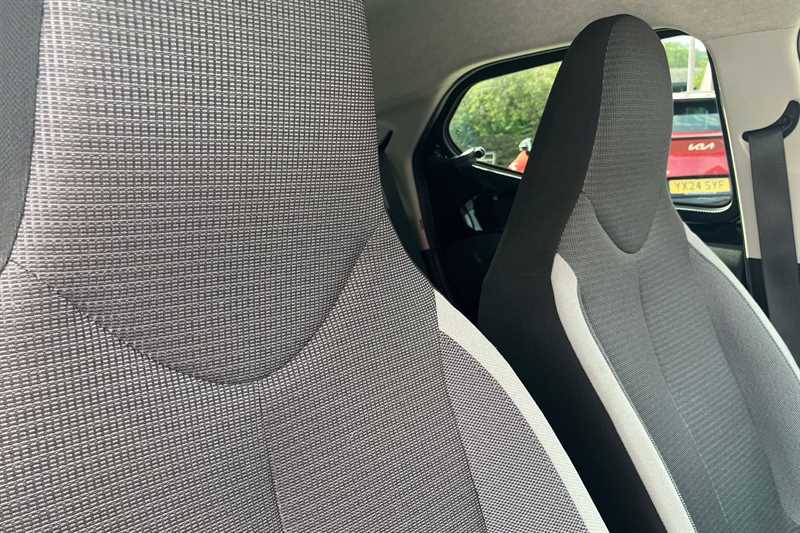 Used Toyota AYGO 2020 for sale - 76504283: Photo 23