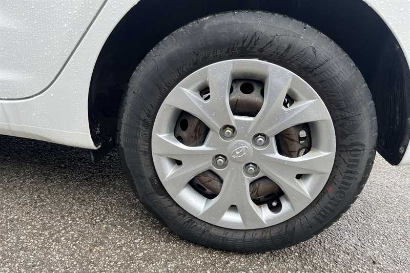 Used Hyundai i10 2016 for sale - 77741619: Photo 12