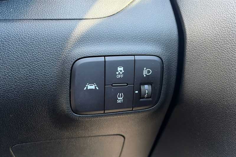 Used Hyundai i10 2023 for sale - 77944956: Photo 19