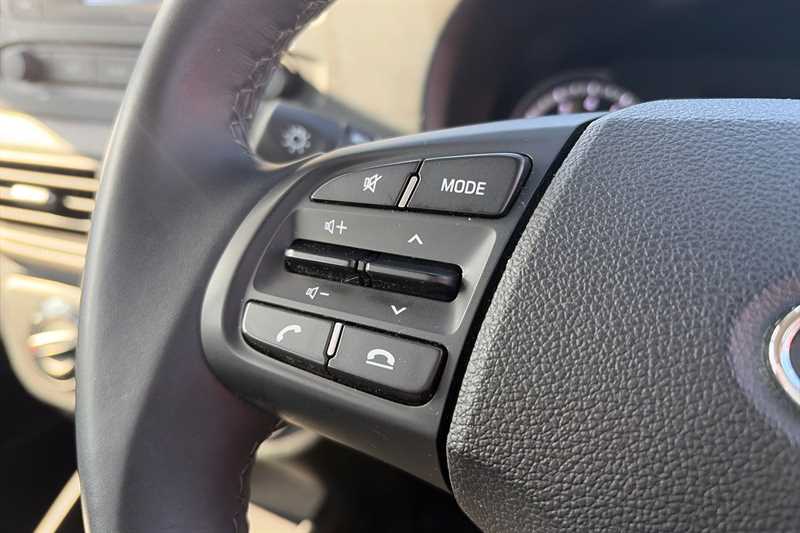 Used Hyundai i10 2023 for sale - 77944956: Photo 21