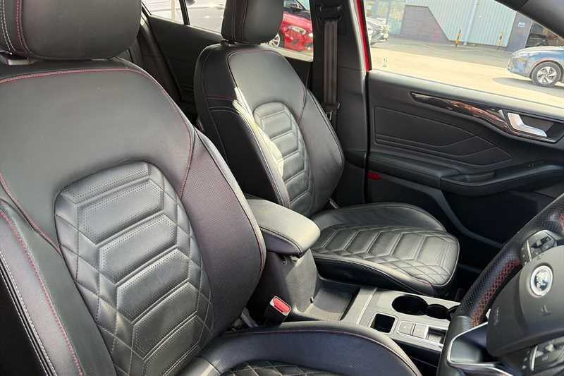 Used Ford Focus for sale - 77863875: Photo 23