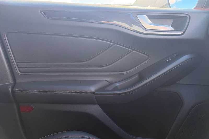 Used Ford Focus for sale - 77863875: Photo 38