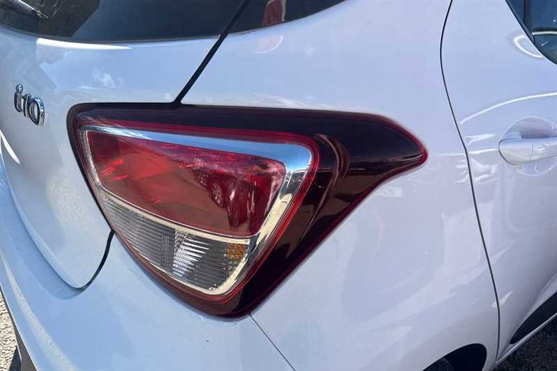 Used Hyundai i10 for sale - 78142357: Photo 32