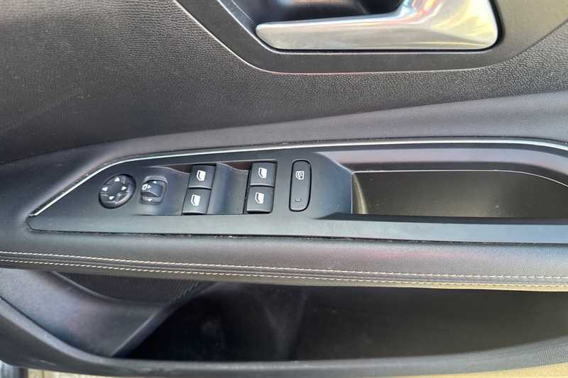 Used Peugeot 3008 2019 for sale - 78139051: Photo 16