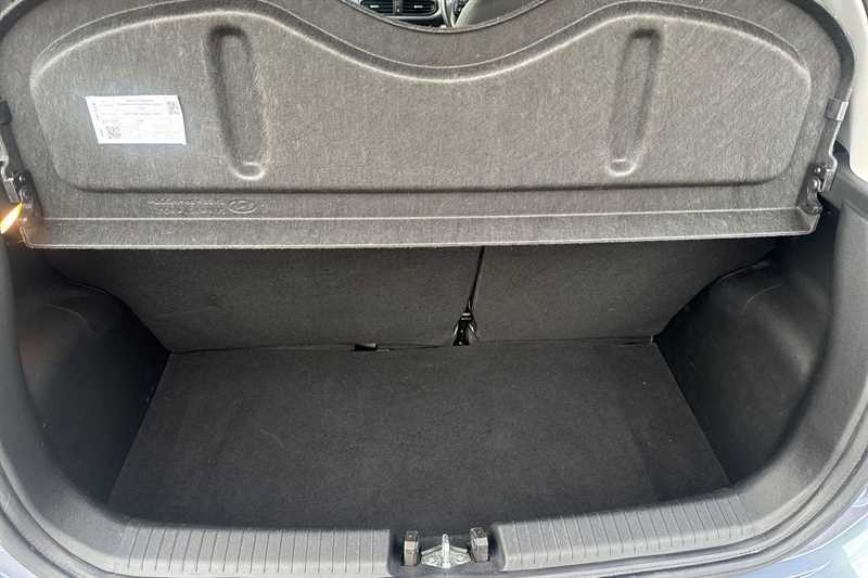 Used Hyundai i10 2023 for sale - 77915081: Photo 6