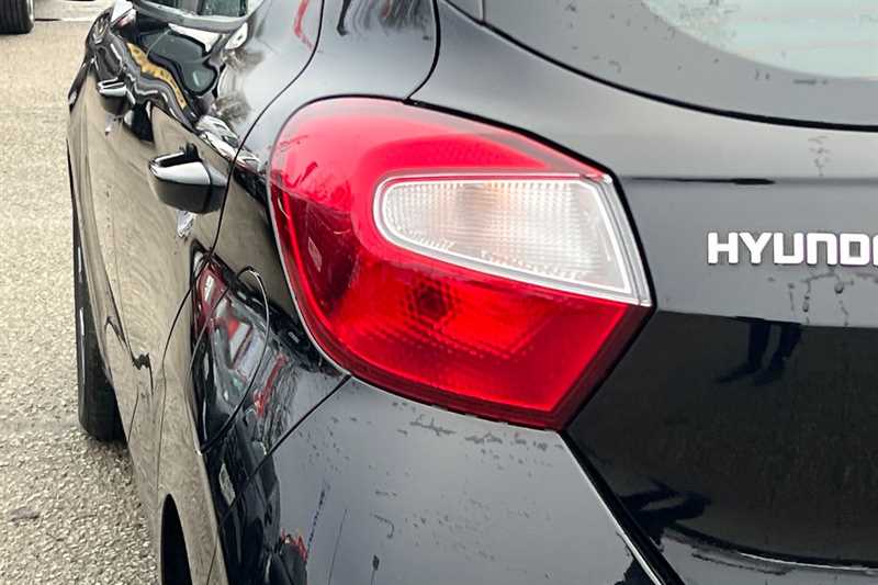 Used Hyundai i10 2023 for sale - 76805598: Photo 31