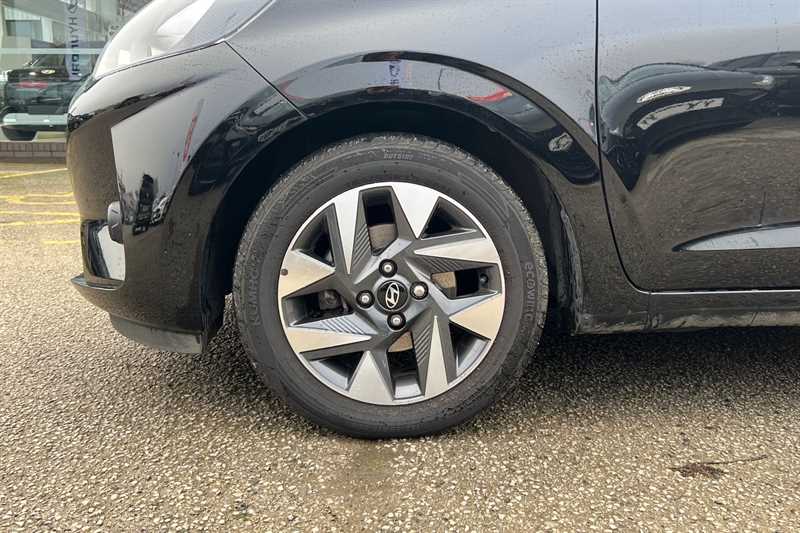 Used Hyundai i10 2023 for sale - 76805598: Photo 9