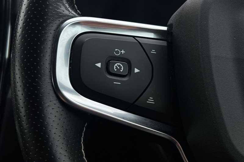 Used Volvo XC40 2020 for sale - 76790136: Photo 21