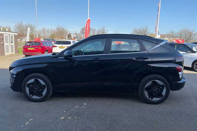 Used Hyundai KONA 2024 for sale - 77944533: Photo 3