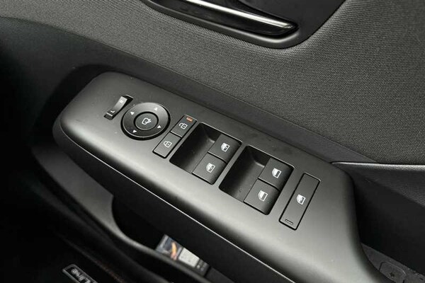 Used Hyundai KONA 2025 for sale - 75648842: Photo 16