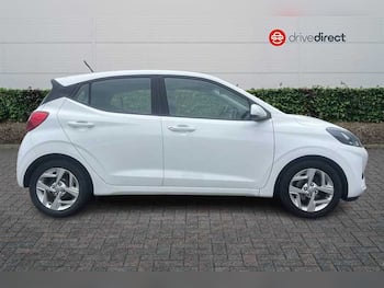 Used Hyundai i10 2021 for sale - 79744742: Photo