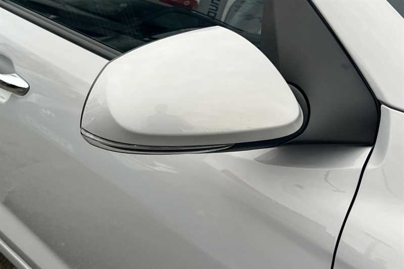 Used Hyundai i10 2023 for sale - 76524418: Photo 34