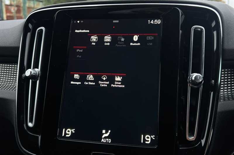 Used Volvo XC40 2020 for sale - 76733953: Photo 17