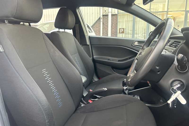 Used Hyundai i20 2018 for sale - 76448430: Photo 23