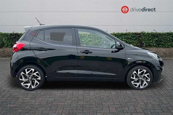 Used Hyundai i10 2022 for sale - 76140632: Photo 2