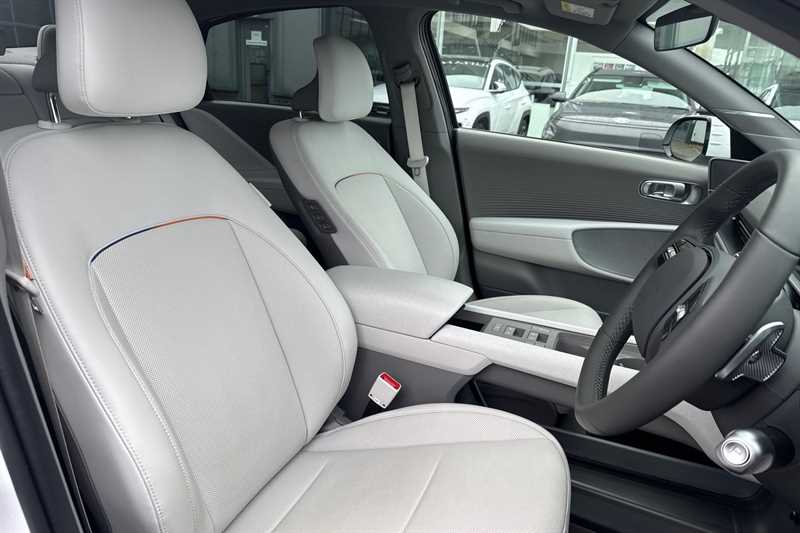 Used Hyundai IONIQ 6 2025 for sale - 77390344: Photo 23