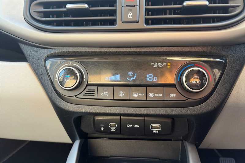 Used Hyundai i10 2023 for sale - 78138250: Photo 15