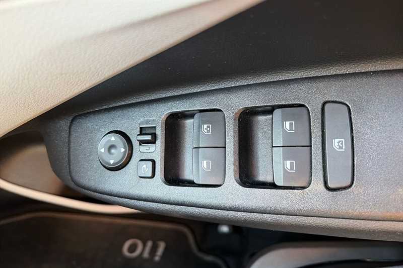 Used Hyundai i10 2023 for sale - 78138250: Photo 16