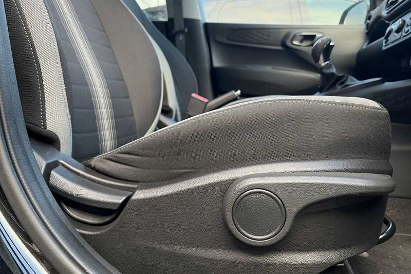 Used Hyundai i10 for sale - 77864354: Photo 26