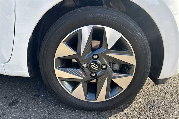 Used Hyundai i10 2023 for sale - 76155151: Photo 11