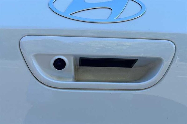 Used Hyundai i10 2023 for sale - 76155151: Photo 39