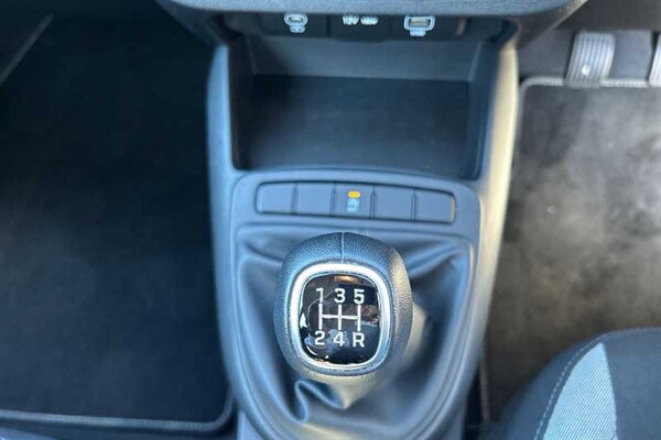 Used Hyundai i10 2023 for sale - 76155151: Photo 44