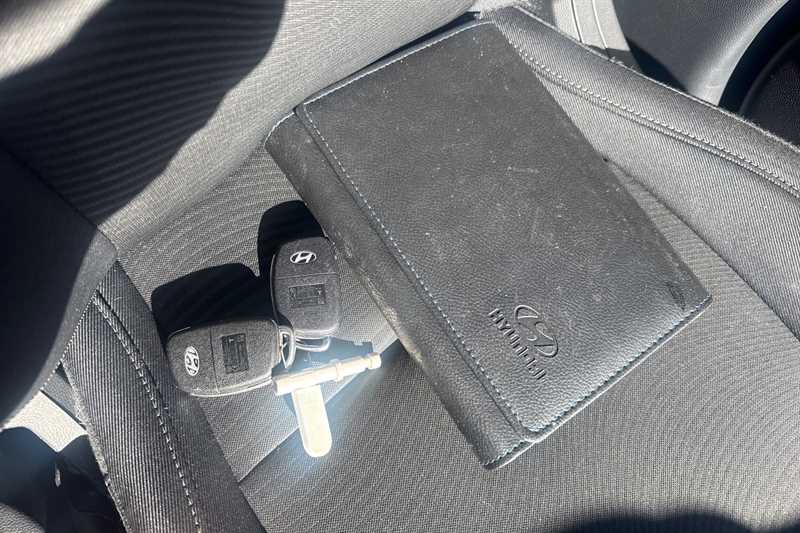 Used Hyundai i10 2018 for sale - 78222552: Photo 36