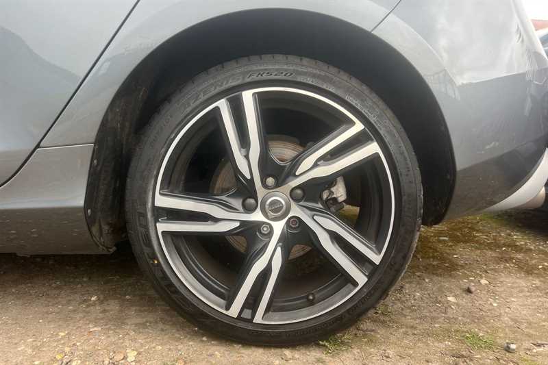 Used Volvo V40 2019 for sale - 78216528: Photo 10