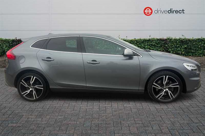 Used Volvo V40 2019 for sale - 78216528: Photo 2